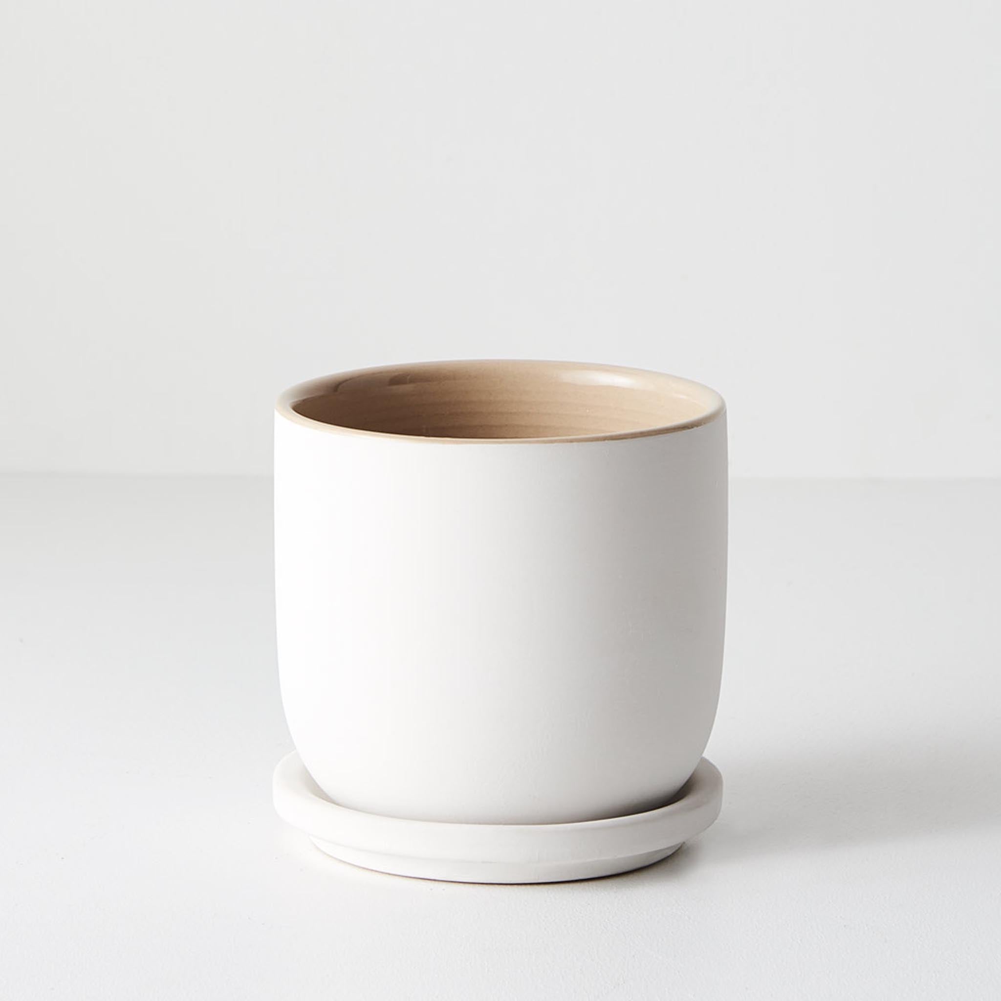 Cavo Pot w/saucer - White