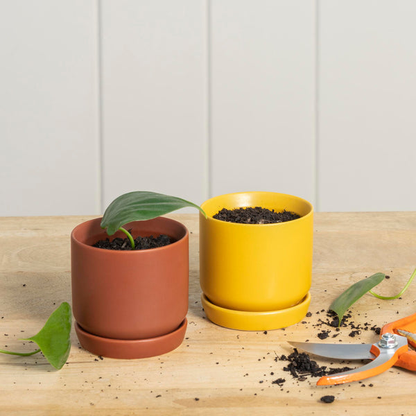 Oslo Planter Jet Black